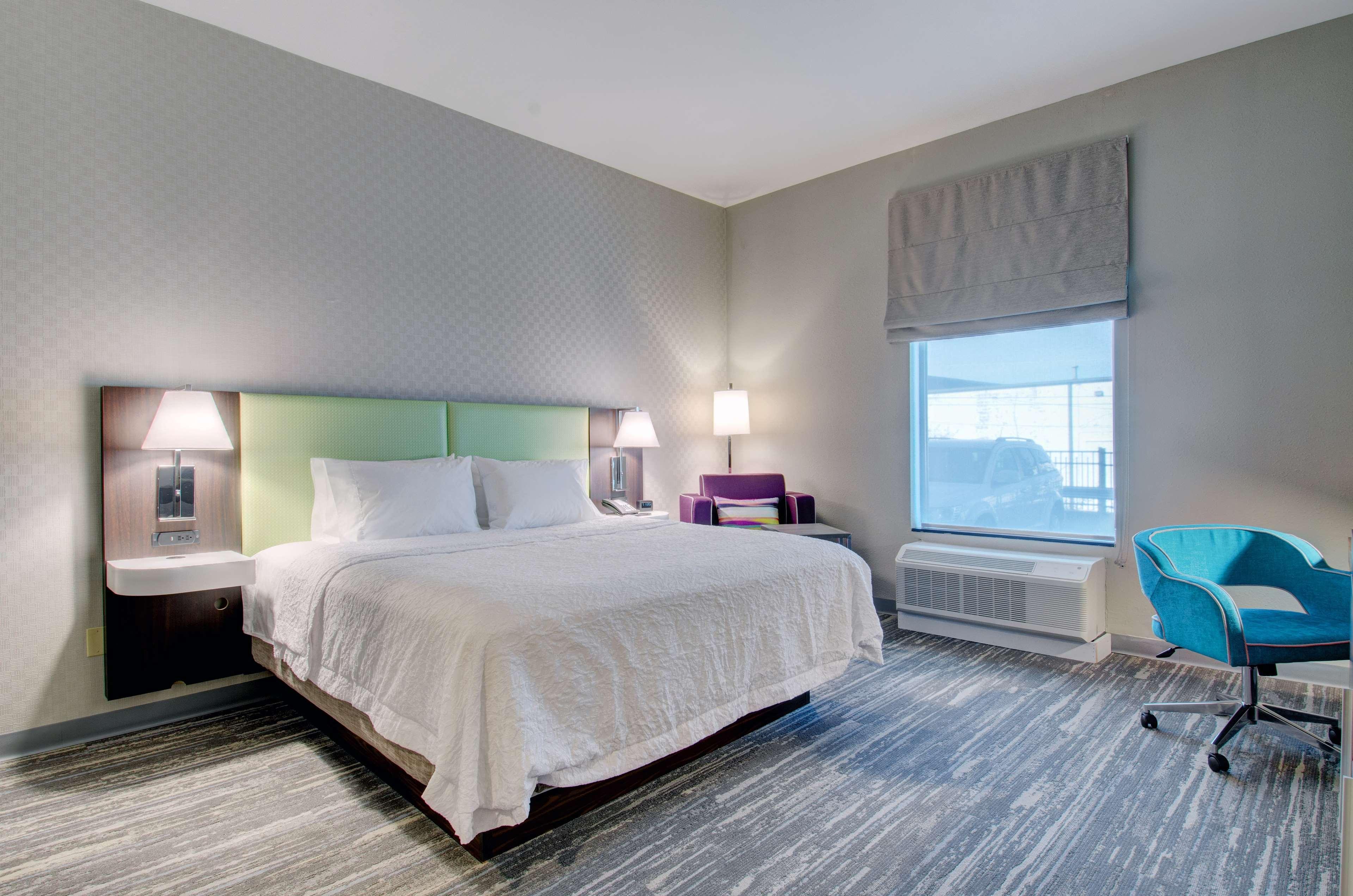 Hampton & Boston/stoughton Hotel 2*