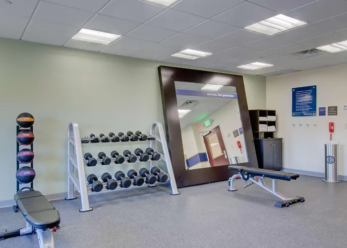 Hampton Inn & Suites Boston/Stoughton